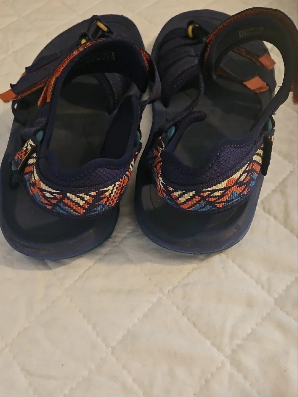 Teva Mens 6 Navy Sandals